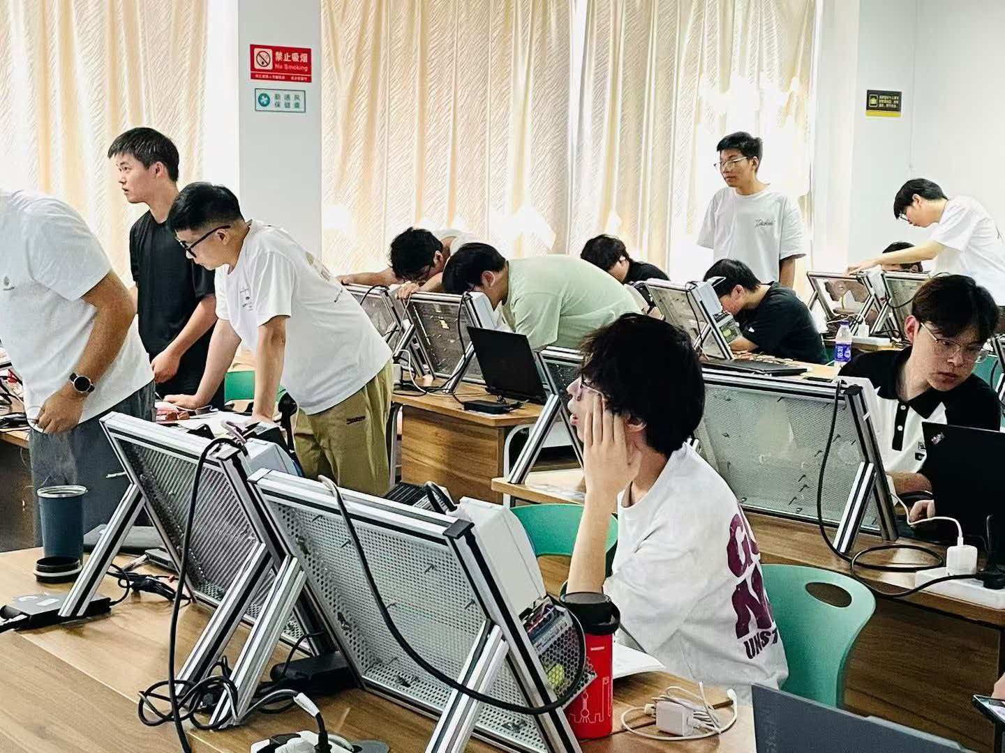 PLC培训学校怎么选?看这4个硬指标 PLC培训学校怎么选?看这4个硬指标